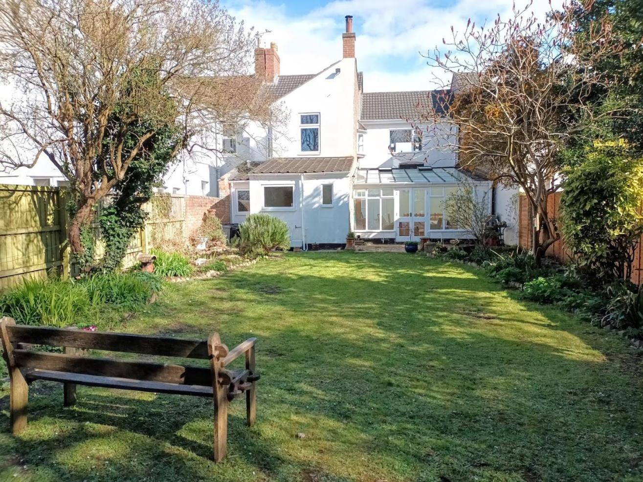 Victorian House, Garage, Garden Villa Swindon Exterior photo